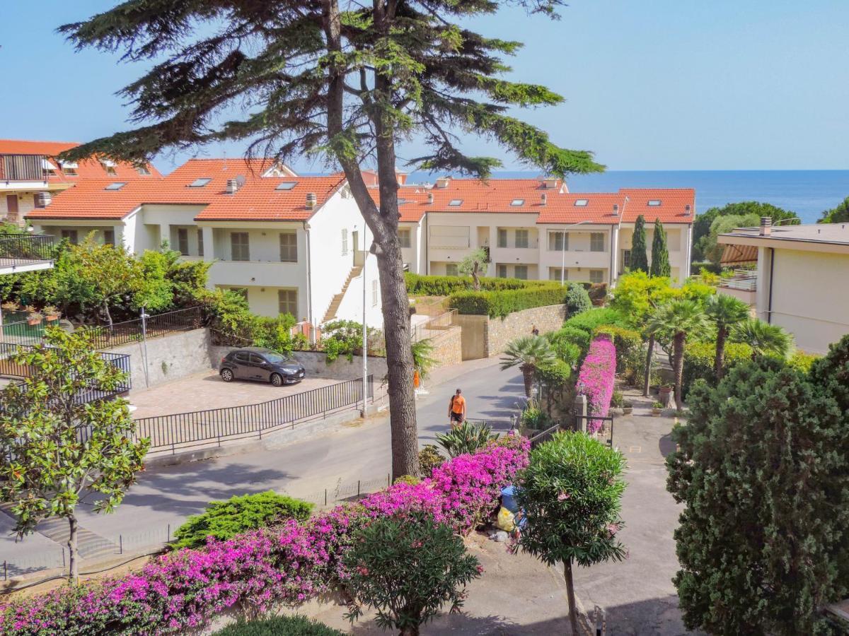 H11 Terrazzo Al Mare - Riva Ligure - Spiagge Appartement Buitenkant foto